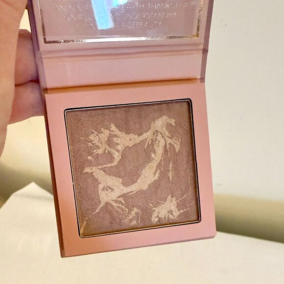 ATHR Beauty Aurora Diffused Reflections Bronzing Powder 8g Clean Vegan Talc Free - Picture 3 of 10